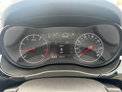 Vauxhall Corsa 1.4i Turbo ecoTEC SRi Nav Euro 6 (s/s) 5dr - U125572