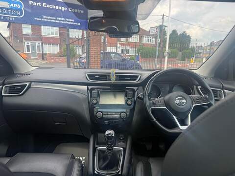 Nissan Qashqai 1.3 DIG-T Tekna Euro 6 (s/s) 5dr - U125577
