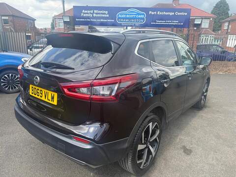 Nissan Qashqai 1.3 DIG-T Tekna Euro 6 (s/s) 5dr - U125577