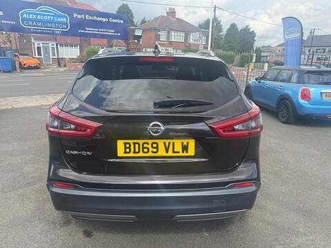 Nissan Qashqai 1.3 DIG-T Tekna Euro 6 (s/s) 5dr - U125577