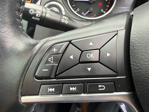 Nissan Qashqai 1.5 dCi N-Connecta Euro 6 (s/s) 5dr - U125578