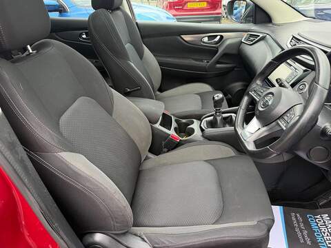 Nissan Qashqai 1.5 dCi N-Connecta Euro 6 (s/s) 5dr - U125578