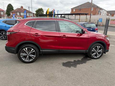 Nissan Qashqai 1.5 dCi N-Connecta Euro 6 (s/s) 5dr - U125578