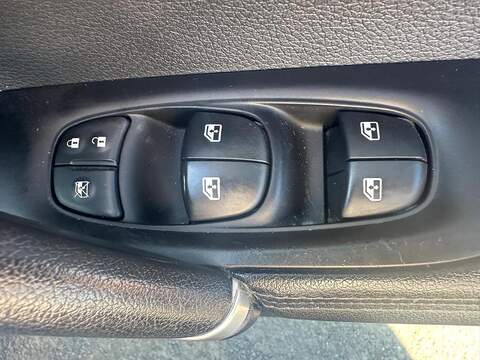 Nissan Qashqai 1.5 dCi Tekna Euro 6 (s/s) 5dr - U125579