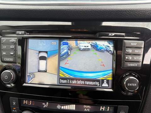 Nissan Qashqai 1.5 dCi N-Connecta Euro 6 (s/s) 5dr - U125580