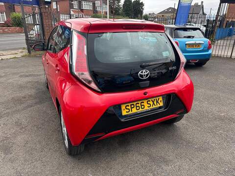 Toyota AYGO 1.0 VVT-i x-pression Euro 6 5dr - U125582