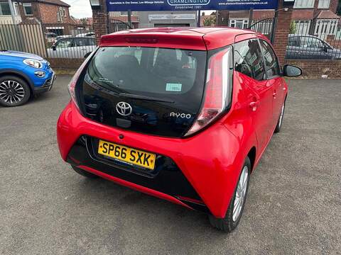 Toyota AYGO 1.0 VVT-i x-pression Euro 6 5dr - U125582