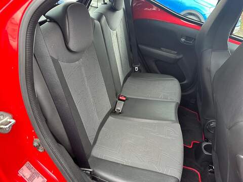 Toyota AYGO 1.0 VVT-i x-pression Euro 6 5dr - U125582