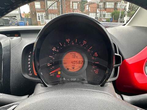 Toyota AYGO 1.0 VVT-i x-pression Euro 6 5dr - U125582