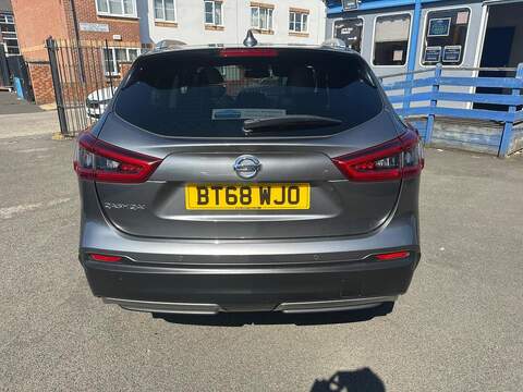 Nissan Qashqai 1.3 DIG-T Tekna Euro 6 (s/s) 5dr - U125583