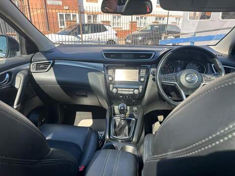 Nissan Qashqai 1.3 DIG-T Tekna Euro 6 (s/s) 5dr - U125583
