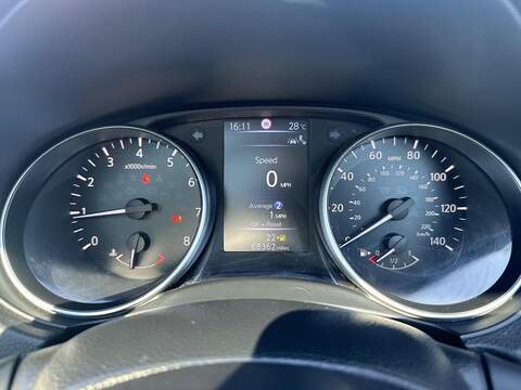 Nissan Qashqai 1.3 DIG-T Tekna Euro 6 (s/s) 5dr - U125583