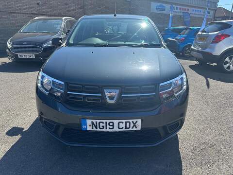 Dacia Sandero 1.0 SCe Essential Hatchback 5dr Petrol Manual Euro 6 (75 ps) - U125591