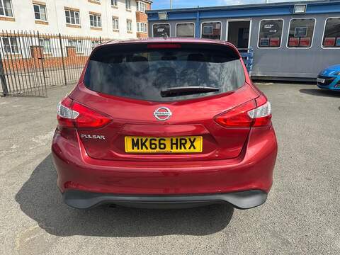 Nissan Pulsar 1.2 DIG-T N-Connecta Euro 6 (s/s) 5dr - U125599