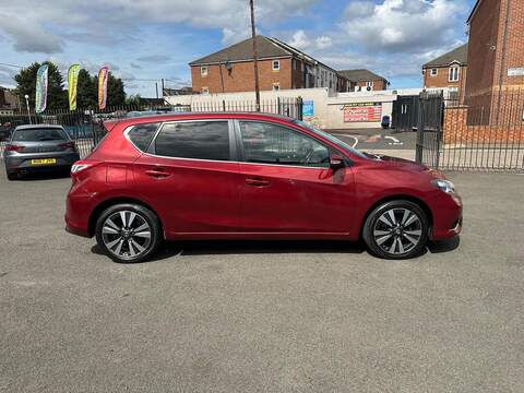 Nissan Pulsar 1.2 DIG-T N-Connecta Euro 6 (s/s) 5dr - U125599