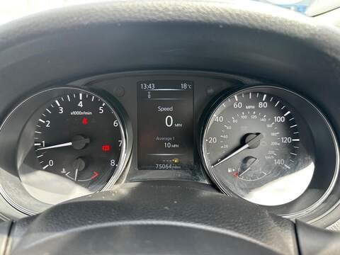 Nissan Pulsar 1.2 DIG-T N-Connecta Euro 6 (s/s) 5dr - U125599