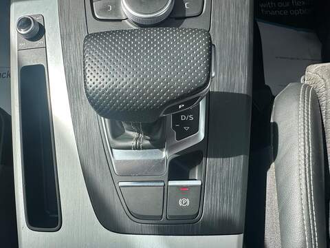 Audi Q5 2.0 TDI S line SUV 5dr Diesel S Tronic quattro Euro 6 (s/s) (190 ps) - U125600