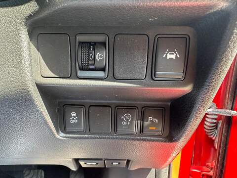 Nissan Qashqai 1.2 DIG-T Acenta 2WD Euro 6 (s/s) 5dr - U125602