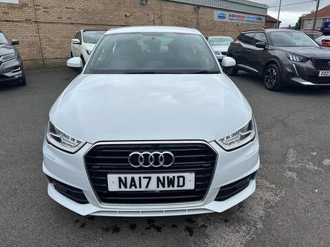 Audi A1 1.4 TFSI S line Sportback 5dr Petrol Manual Euro 6 (s/s) (125 ps) - U125608