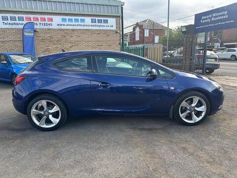 Vauxhall Astra GTC 1.4T Sport Coupe 3dr Petrol Manual Euro 5 (s/s) (140 ps) - U125612