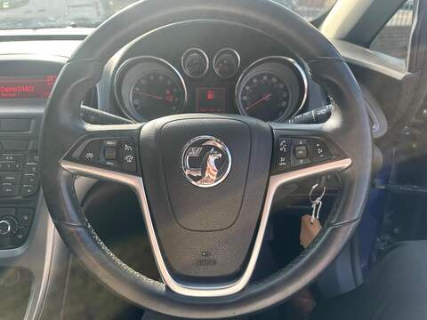 Vauxhall Astra GTC 1.4T Sport Coupe 3dr Petrol Manual Euro 5 (s/s) (140 ps) - U125612
