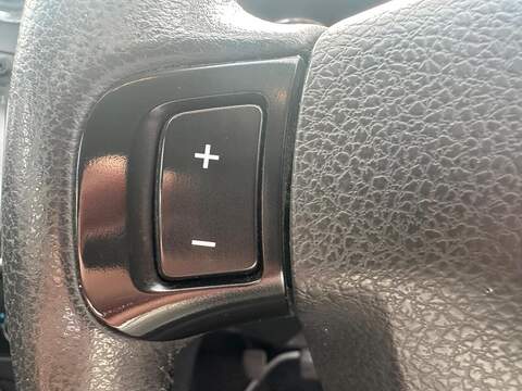 Dacia Sandero Stepway 1.5 dCi Laureate Hatchback 5dr Diesel Manual Euro 5 (90 ps) - U125615