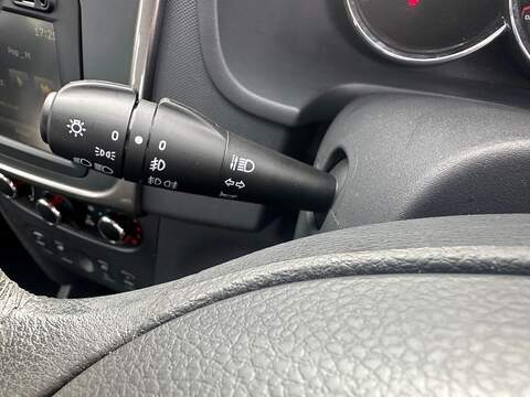 Dacia Sandero Stepway 1.5 dCi Laureate Hatchback 5dr Diesel Manual Euro 5 (90 ps) - U125615
