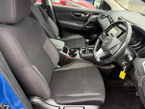 Nissan Qashqai 1.3 DIG-T Acenta Premium Euro 6 (s/s) 5dr - U125618