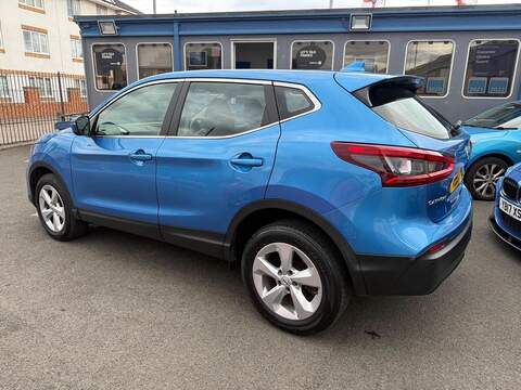 Nissan Qashqai 1.3 DIG-T Acenta Premium Euro 6 (s/s) 5dr - U125618