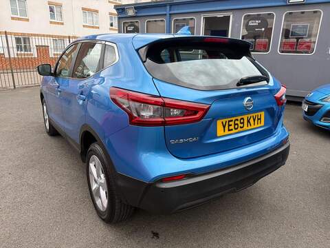 Nissan Qashqai 1.3 DIG-T Acenta Premium Euro 6 (s/s) 5dr - U125618
