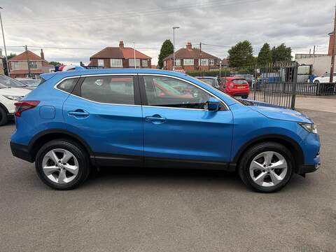 Nissan Qashqai 1.3 DIG-T Acenta Premium Euro 6 (s/s) 5dr - U125618