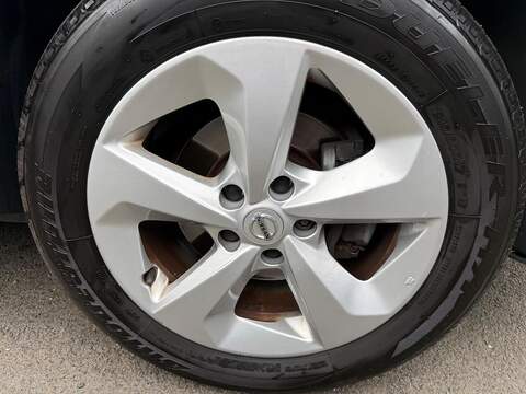 Nissan Qashqai 1.3 DIG-T Acenta Premium Euro 6 (s/s) 5dr - U125618