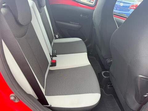 Toyota AYGO 1.0 VVT-i x-play Euro 6 5dr - U125619