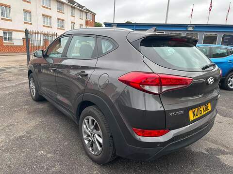 Hyundai TUCSON 1.7 CRDi Blue Drive SE SUV 5dr Diesel Manual Euro 6 (s/s) (116 ps) - U125623