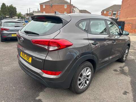 Hyundai TUCSON 1.7 CRDi Blue Drive SE SUV 5dr Diesel Manual Euro 6 (s/s) (116 ps) - U125623