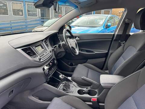 Hyundai TUCSON 1.7 CRDi Blue Drive SE SUV 5dr Diesel Manual Euro 6 (s/s) (116 ps) - U125623