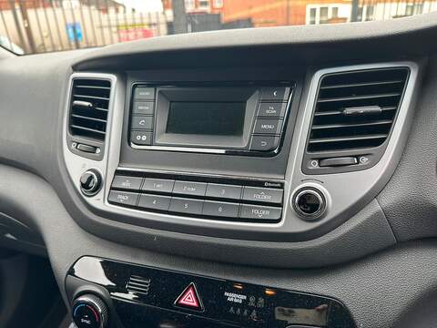 Hyundai TUCSON 1.7 CRDi Blue Drive SE SUV 5dr Diesel Manual Euro 6 (s/s) (116 ps) - U125623