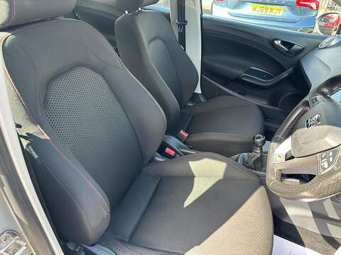 SEAT Ibiza 1.2 TSI FR Hatchback 5dr Petrol Manual Euro 6 (110 ps) - U125656