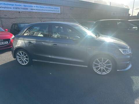 Audi A1 1.6 TDI S line Sportback 5dr Diesel Manual Euro 6 (s/s) (116 ps) - U125673