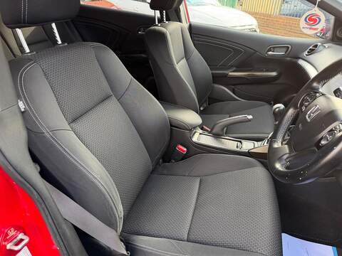 Honda Civic 1.6 i-DTEC Sport Hatchback 5dr Diesel Manual Euro 5 (s/s) (120 ps) - U125677