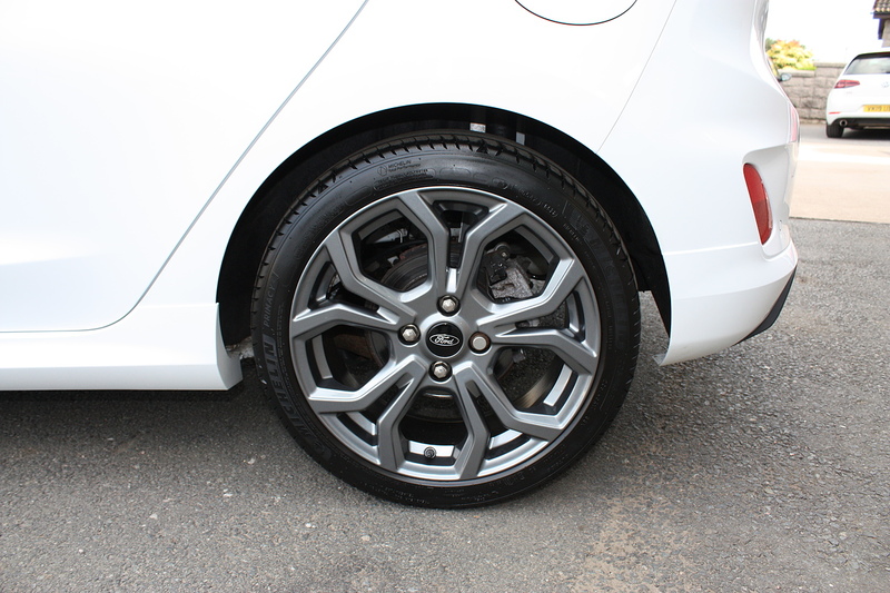 Ford Fiesta 1.0T EcoBoost ST-Line Edition - U270