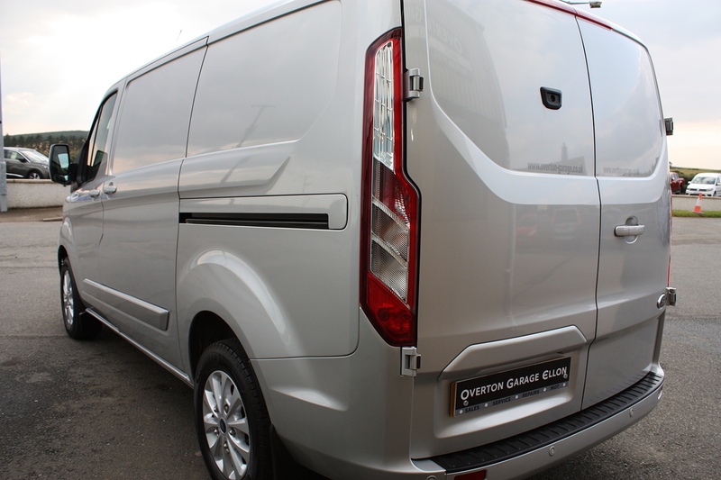 Ford Transit Custom 2.0 EcoBlue Limited 300 SWB - U275