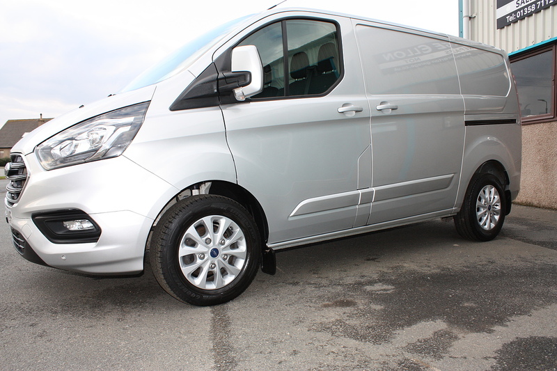 Ford Transit Custom 2.0 EcoBlue Limited 300 SWB - U275