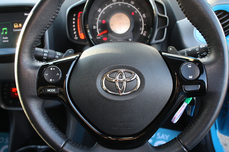 Toyota AYGO 1.0 VVT-i x-trend - U280