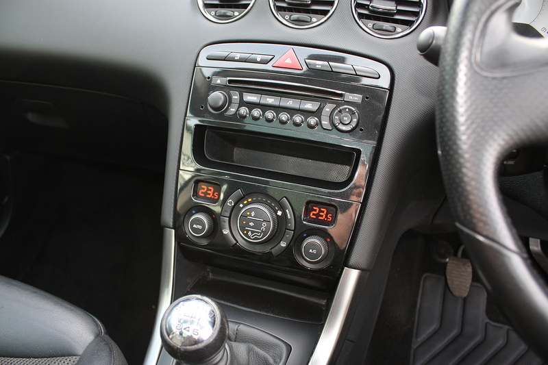 Peugeot 308 1.6 e-HDi Allure - U292