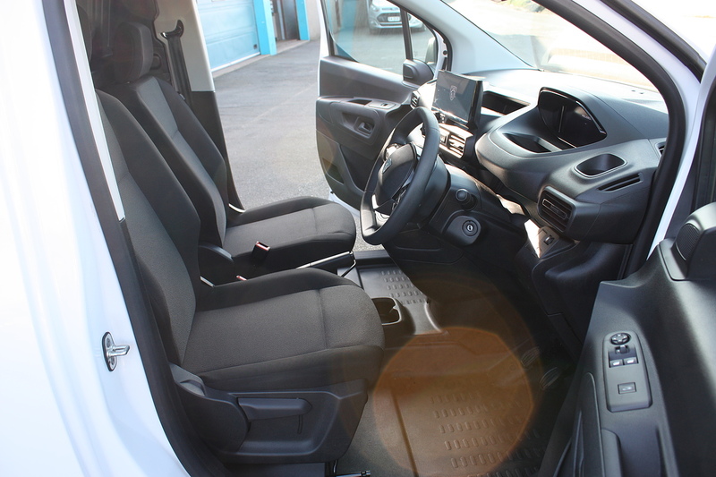 Peugeot Partner 1.5 BlueHDi 1000 Professional - U294