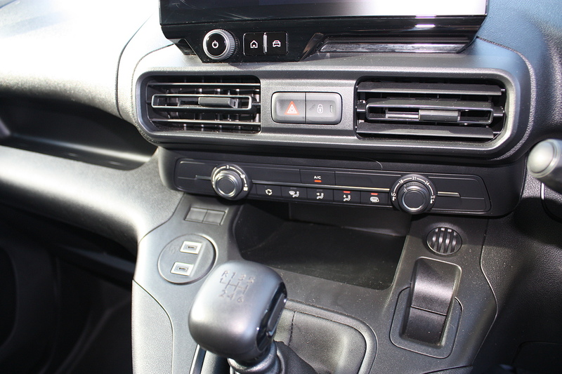 Peugeot Partner 1.5 BlueHDi 1000 Professional - U294