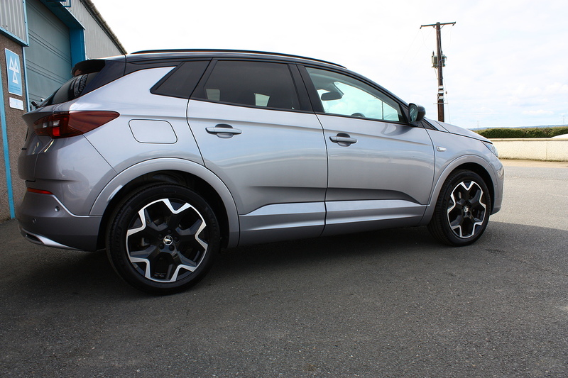 Vauxhall Grandland 1.2 Turbo Ultimate - U304