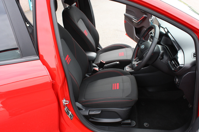 Ford Fiesta 1.0 T EcoBoost MHEV ST-Line Edition - U307