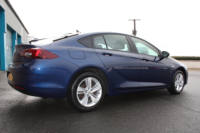 Vauxhall Insignia 1.5 Turbo D SE Nav - U310